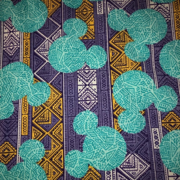 LuLaRoe Disney Irma top M - Picture 3 of 5